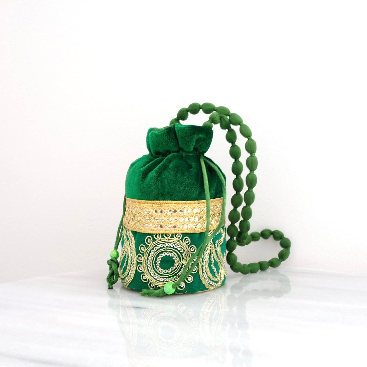 Fluwelen potli in groen