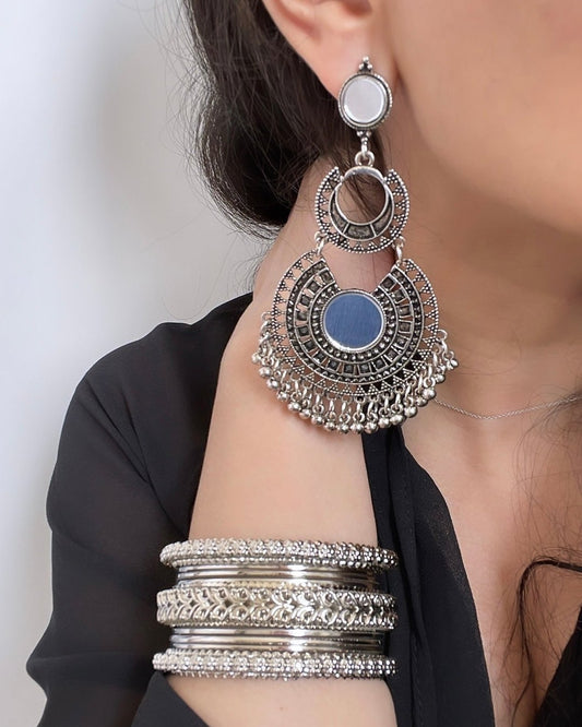 Zilverkleurige armbanden