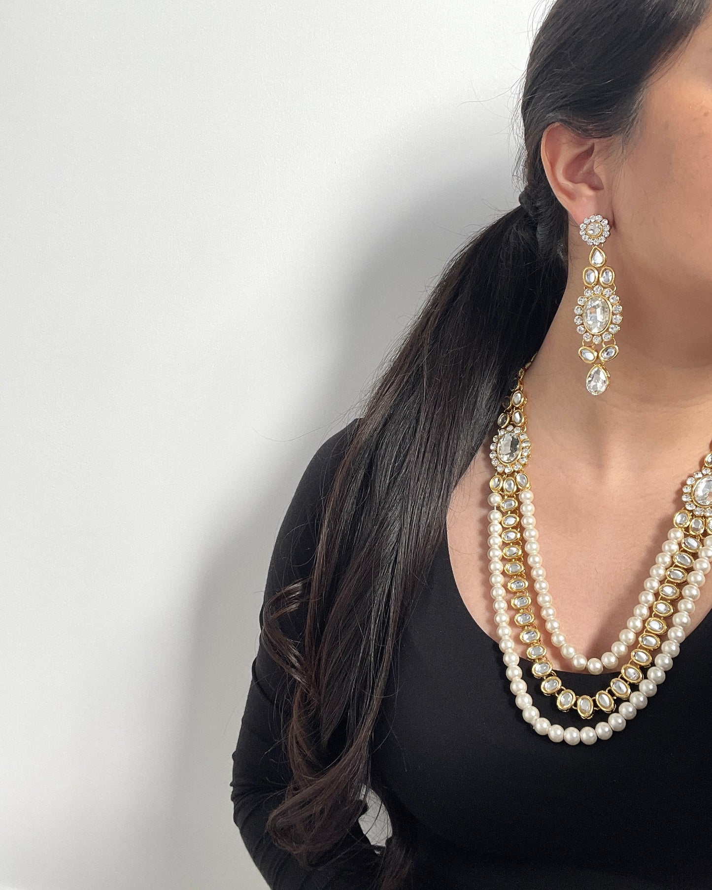 Gold-colored layered jewelry set - oval
