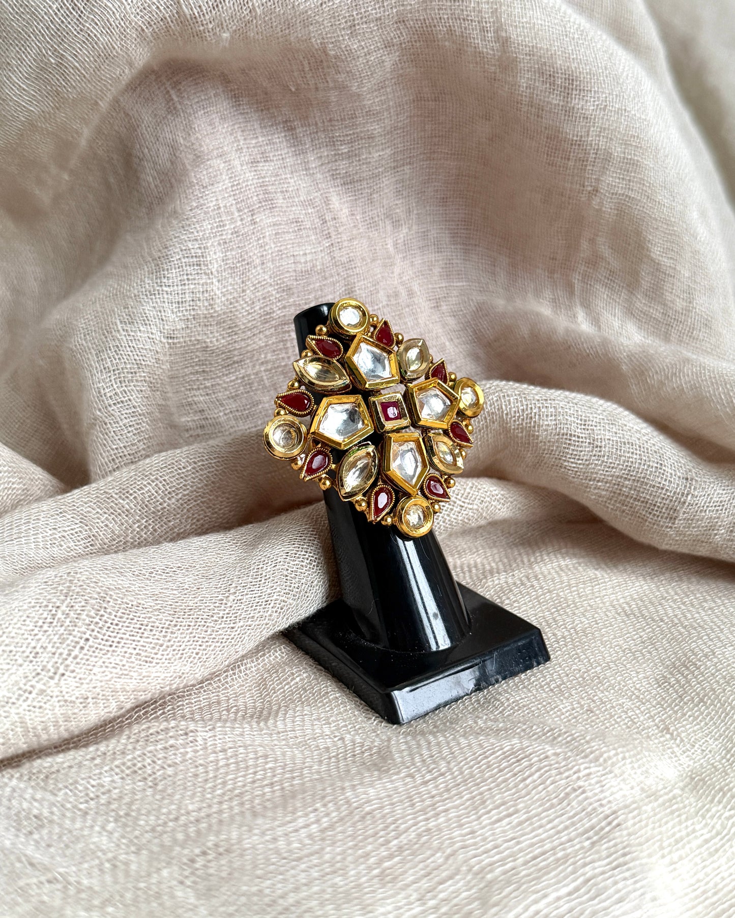 Vierkante statement ring - wit/rood