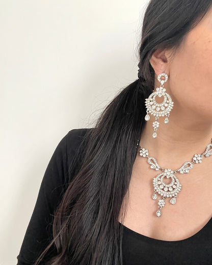 Silver colored jewelry set with chandbalis