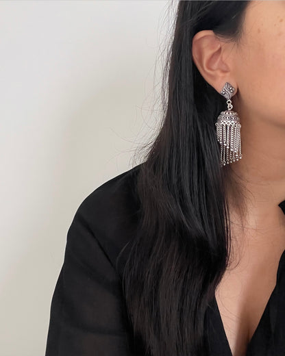 Lichtgewicht jhumka zilverkleurig