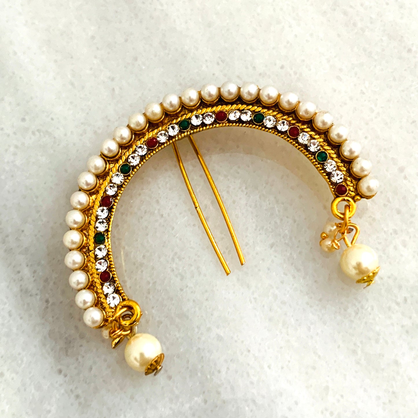 Juda pin with pearls