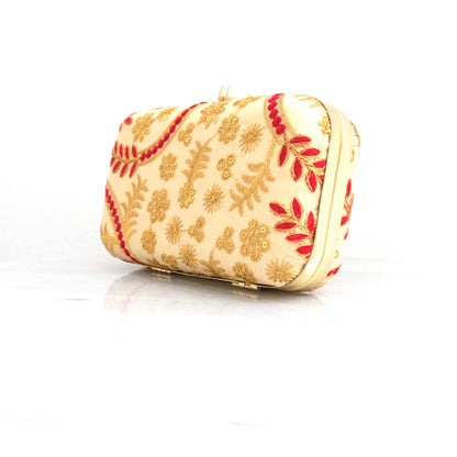 Clutch in gold/red